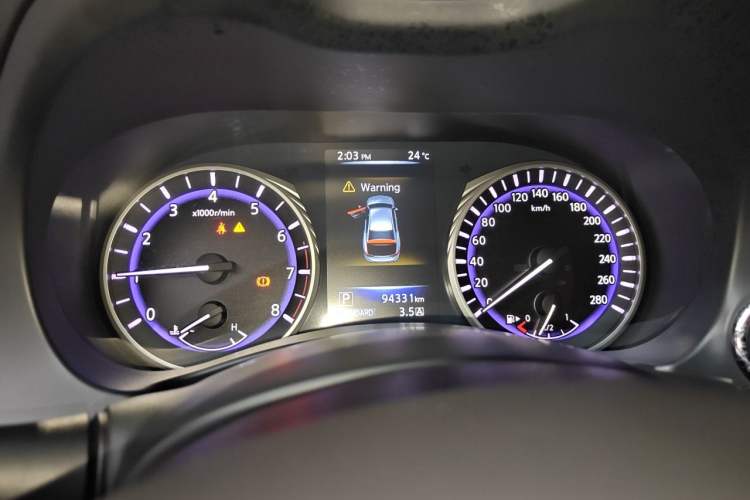 Used Infiniti Q50 2014 2.0T Comfort Edition Instrument Cluster