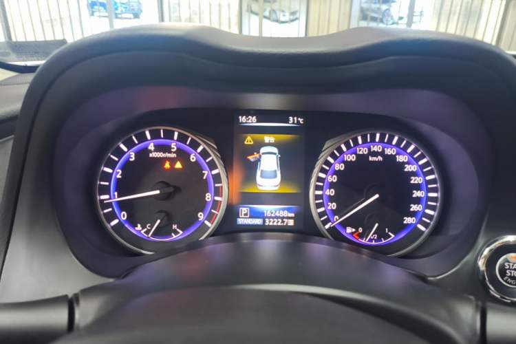 Used Infiniti Q50 2014 3.7L Comfort Edition Instrument Cluster