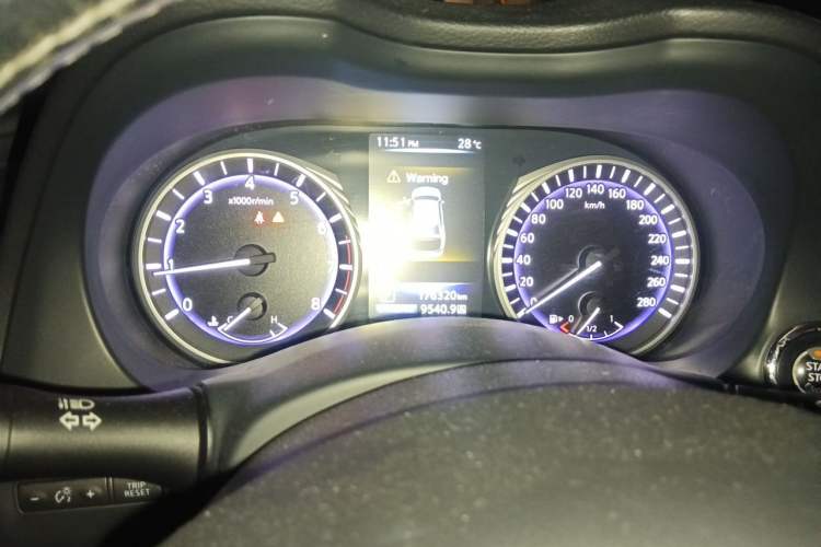 Used Infiniti Q50 2014 2.0T Comfort Edition Instrument Cluster