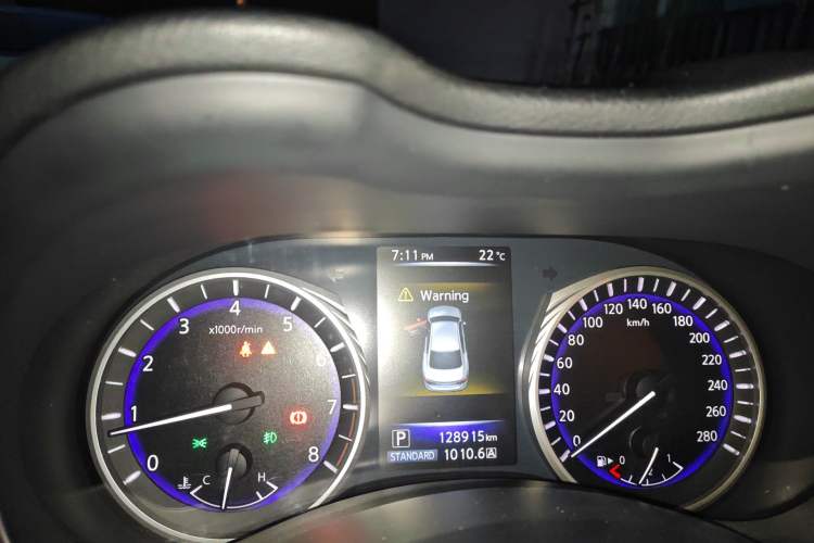 Used Infiniti Q50 2014 2.0T Comfort Edition Instrument Cluster