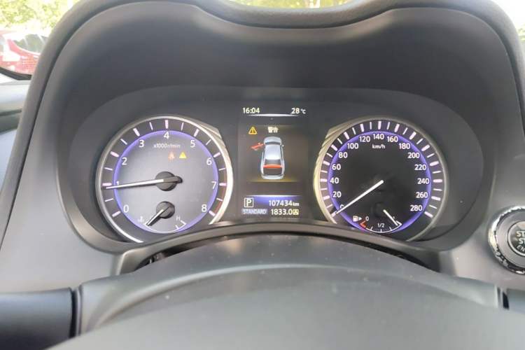 Used Infiniti Q50 2014 2.0T Comfort Edition Instrument Cluster