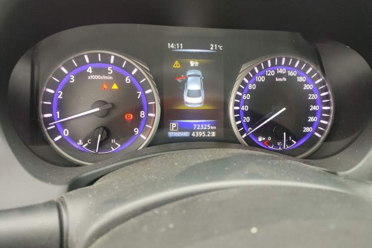 Used Infiniti Q50 2014 3.7L Comfort Edition Instrument Cluster