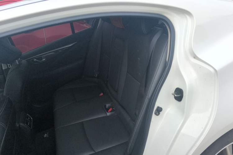 Used Infiniti Q50 2014 2.0T Comfort Edition Interior 1