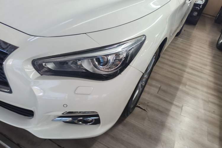Used Infiniti Q50 2014 3.7L Comfort Edition Left Front Headlight