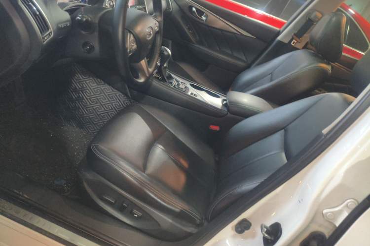 Used Infiniti Q50 2014 3.7L Comfort Edition Left Front Seat