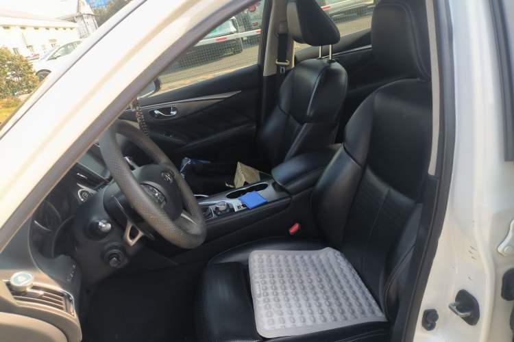 Used Infiniti Q50 2014 3.7L Luxury Sport Edition Left Front Seat