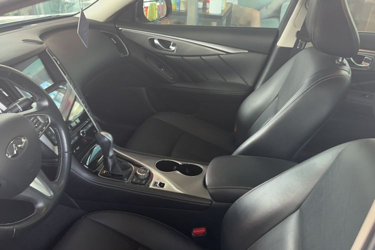 Used Infiniti Q50 2014 3.7L Comfort Edition Left Front Seat