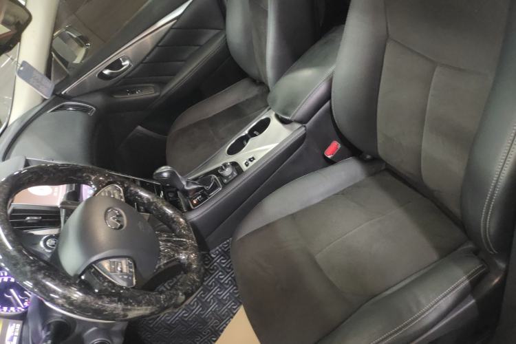 Used Infiniti Q50 2014 3.7L Comfort Edition Left Front Seat