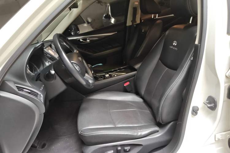 Used Infiniti Q50 2014 2.0T Comfort Edition Left Front Seat
