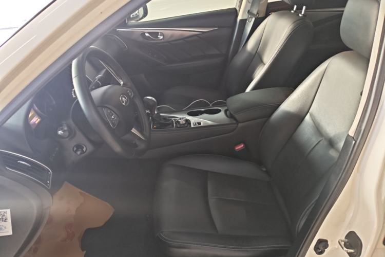 Used Infiniti Q50 2014 3.7L Comfort Edition Left Front Seat