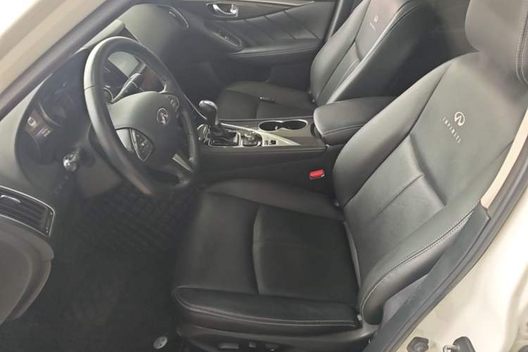 Used Infiniti Q50 2014 2.0T Comfort Edition Left Front Seat