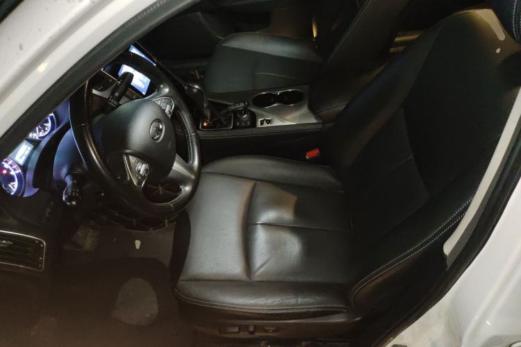 Used Infiniti Q50 2014 3.7L Comfort Edition Left Front Seat