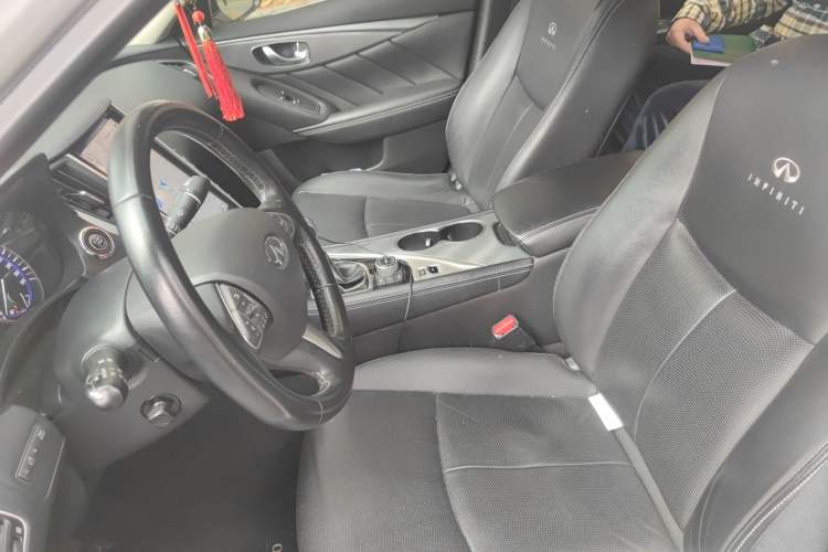 Used Infiniti Q50 2014 3.7L Comfort Edition Left Front Seat