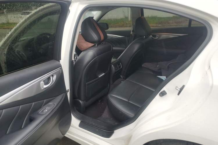 Used Infiniti Q50 2014 2.0T Luxury Edition Left Rear Seat