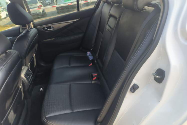 Used Infiniti Q50 2014 3.7L Luxury Sport Edition Left Rear Seat