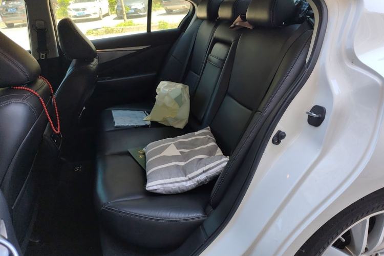 Used Infiniti Q50 2014 2.0T Luxury Edition Left Rear Seat