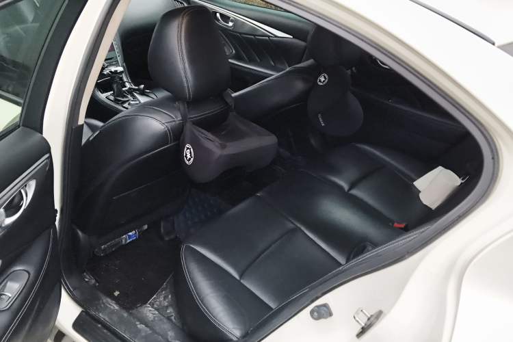 Used Infiniti Q50 2014 3.7L Comfort Edition Left Rear Seat