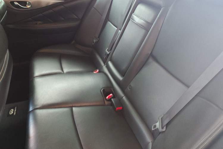 Used Infiniti Q50 2014 3.7L Luxury Edition Left Rear Seat