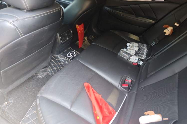 Used Infiniti Q50 2014 2.0T Luxury Edition Left Rear Seat