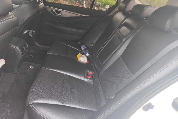 Used Infiniti Q50 2014 3.7L Luxury Sport Edition Left Rear Seat