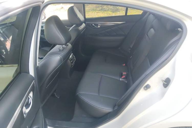 Used Infiniti Q50 2014 2.0T Comfort Edition Left Rear Seat