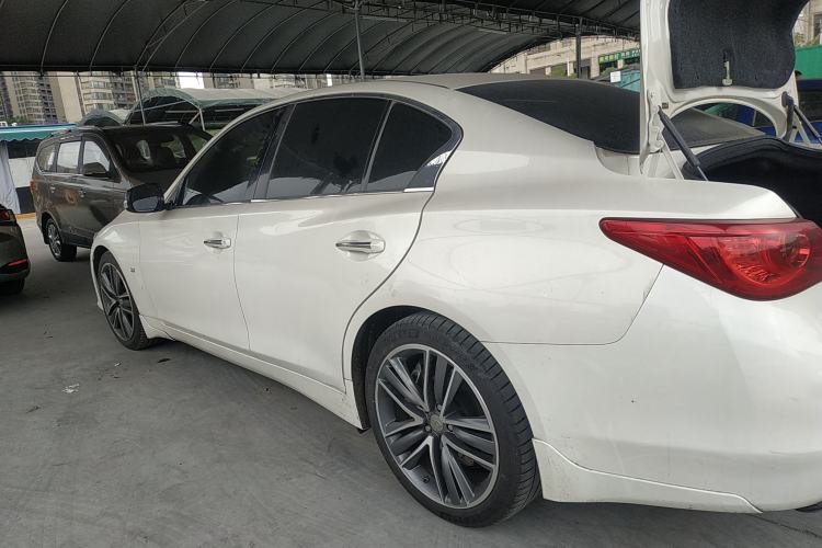 Used Infiniti Q50 2014 3.7L Luxury Sport Edition Left Side