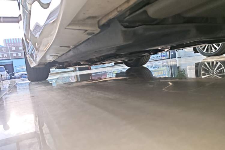 Used Infiniti Q50 2014 3.7L Comfort Edition Left Side Sill