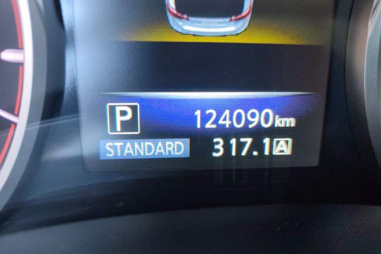 Used Infiniti Q50 2014 2.0T Luxury Edition Odometer Close Up
