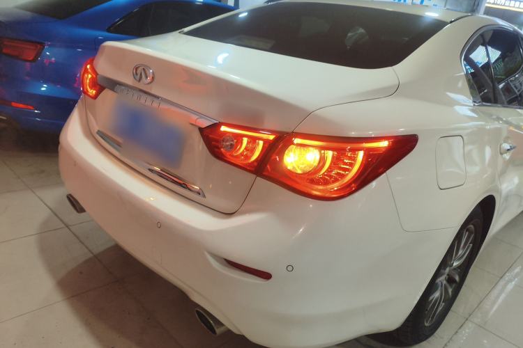 Used Infiniti Q50 2014 3.7L Comfort Edition Rear