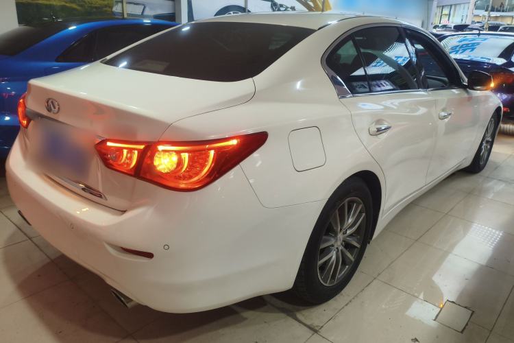 Used Infiniti Q50 2014 3.7L Comfort Edition Rear Right 45 Deg