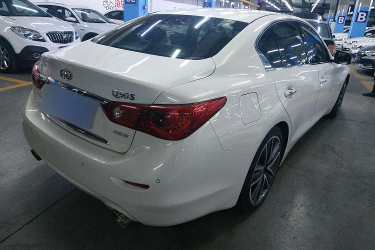 Used Infiniti Q50 2014 3.7L Luxury Sport Edition Rear Right 45 Deg