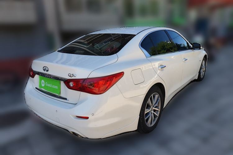 Used Infiniti Q50 2014 2.0T Luxury Edition Rear Right 45 Deg