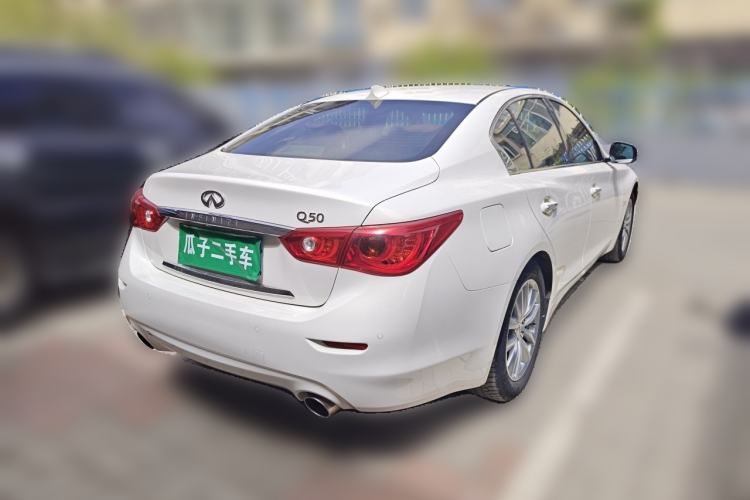 Used Infiniti Q50 2014 2.0T Luxury Edition Rear Right 45 Deg