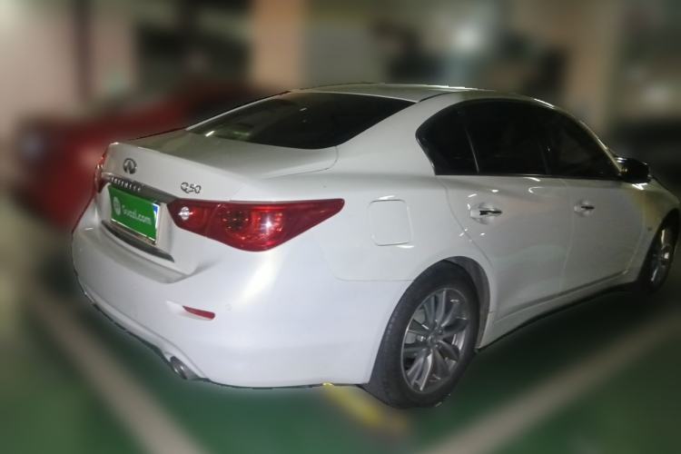 Used Infiniti Q50 2014 2.0T Comfort Edition Rear Right 45 Deg