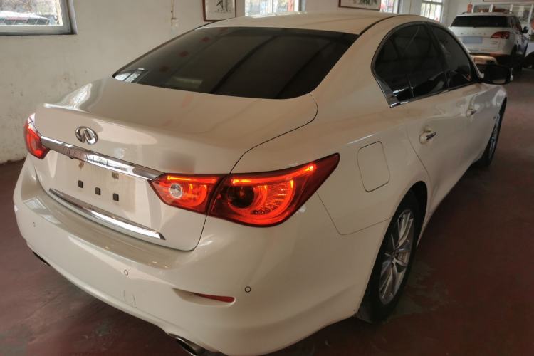 Used Infiniti Q50 2014 2.0T Comfort Edition Rear Right 45 Deg