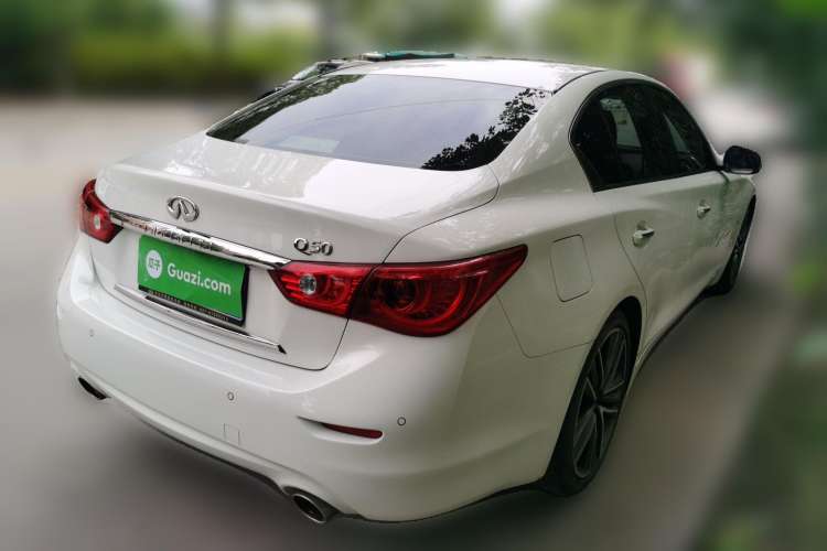 Used Infiniti Q50 2014 3.7L Comfort Edition Rear Right 45 Deg