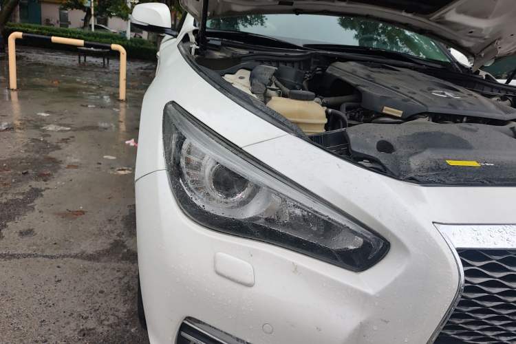 Used Infiniti Q50 2014 2.0T Luxury Edition Right Front Headlight