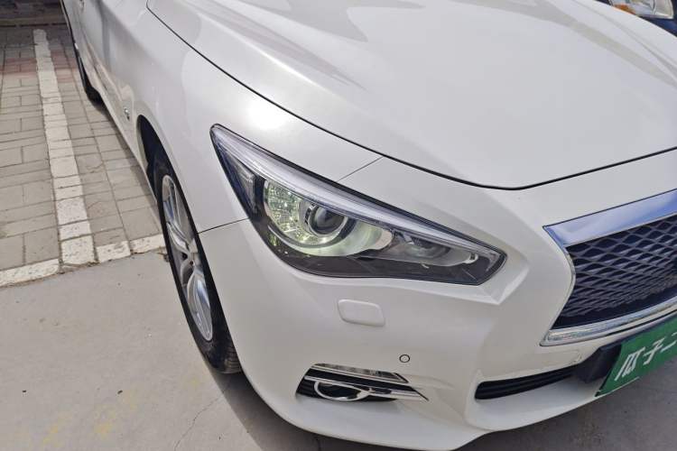 Used Infiniti Q50 2014 2.0T Luxury Edition Right Front Headlight