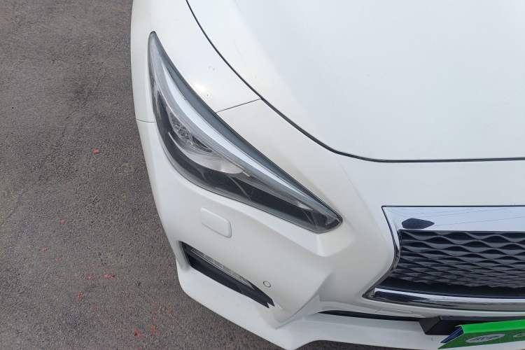 Used Infiniti Q50 2014 3.7L Luxury Edition Right Front Headlight
