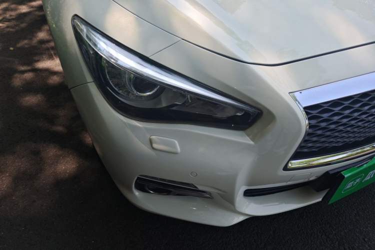 Used Infiniti Q50 2014 2.0T Luxury Edition Right Front Headlight
