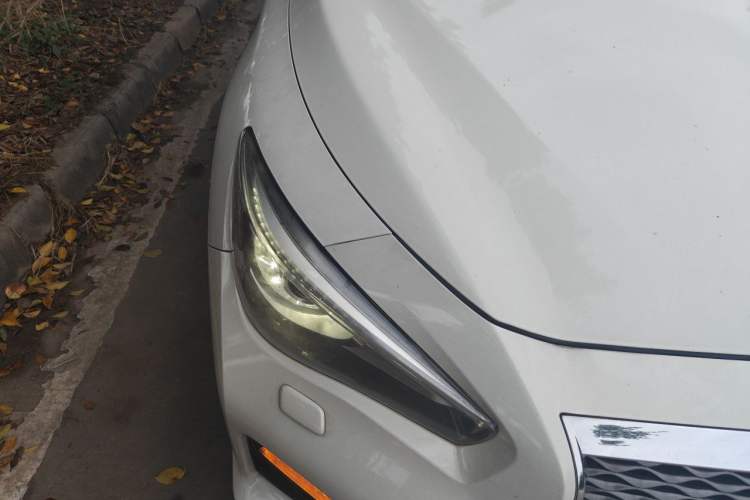 Used Infiniti Q50 2014 3.7L Luxury Sport Edition Right Front Headlight