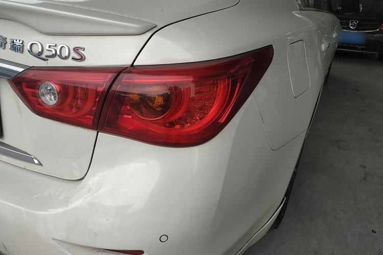 Used Infiniti Q50 2014 3.7L Luxury Sport Edition Right Rear Taillight