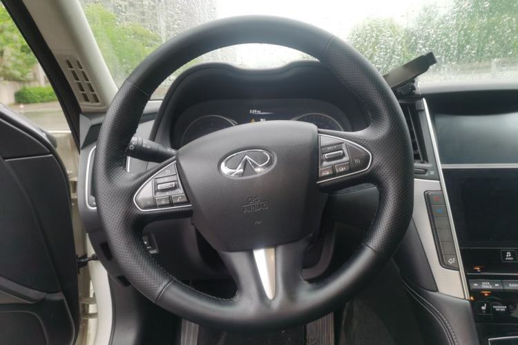 Used Infiniti Q50 2014 2.0T Luxury Edition Steering Wheel