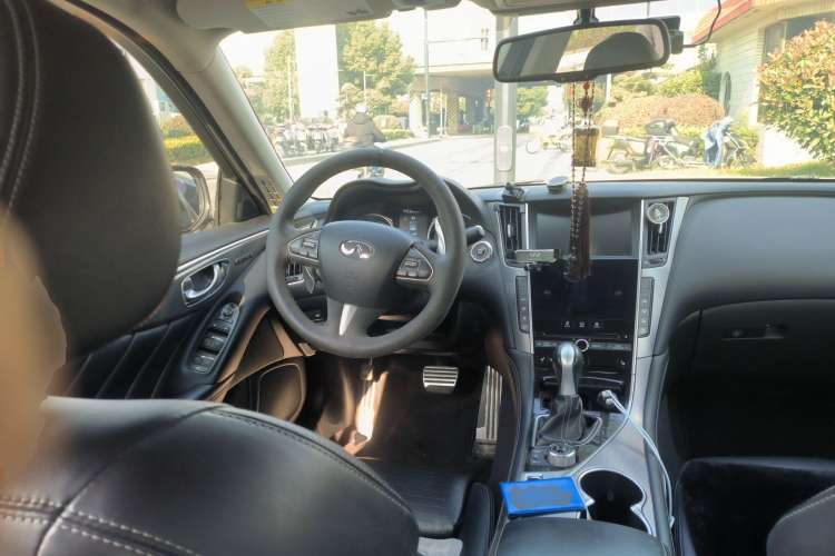 Used Infiniti Q50 2014 3.7L Luxury Sport Edition Steering Wheel