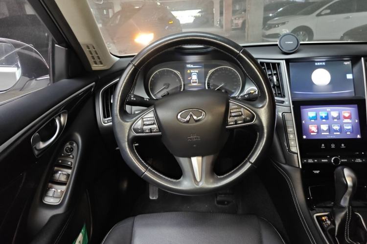 Used Infiniti Q50 2014 2.0T Comfort Edition Steering Wheel
