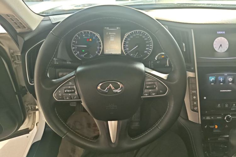 Used Infiniti Q50 2014 3.7L Comfort Edition Steering Wheel