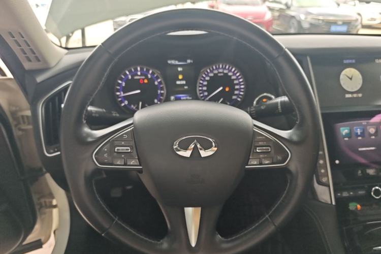 Used Infiniti Q50 2014 2.0T Comfort Edition Steering Wheel