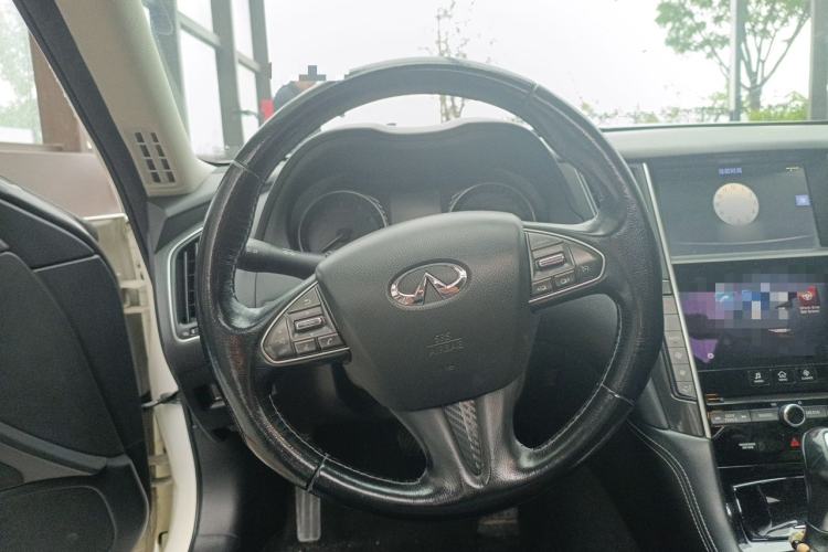 Used Infiniti Q50 2014 2.0T Comfort Edition Steering Wheel
