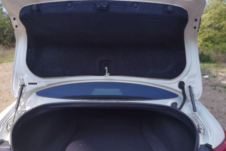 Used Infiniti Q50 2014 3.7L Comfort Edition Trunk