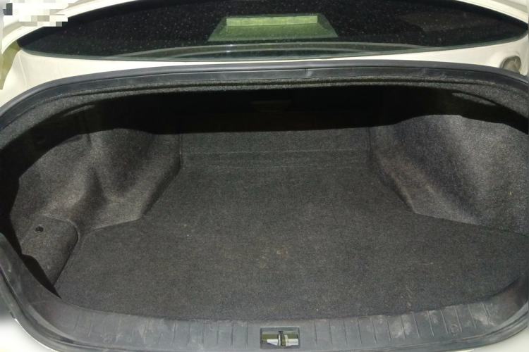 Used Infiniti Q50 2014 2.0T Comfort Edition Trunk